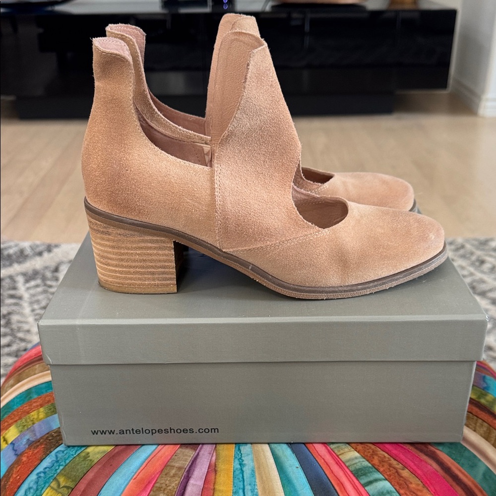 Antelope Women's Beige Suede Heeled Booties